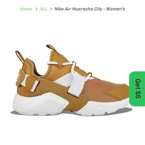 WMNS NIKE AIR HUARACHE CITY LOW ELEMENTAL GOLD SZ 7